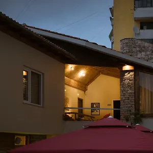  Hostel Mosaic